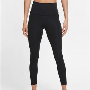 Nike yoga leggings